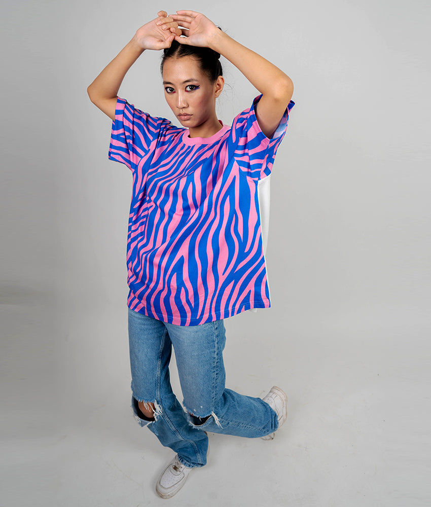 WILD AND FREE Unisex Oversized T-shirt